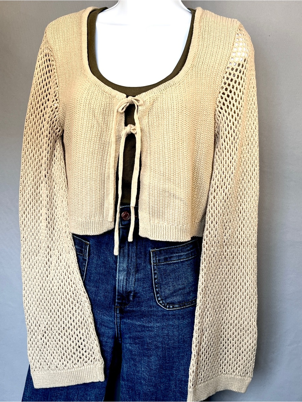 Forever 21 Cropped Tie-Front Open-Knit Cardigan in Beige Bell Sleeves Sz M